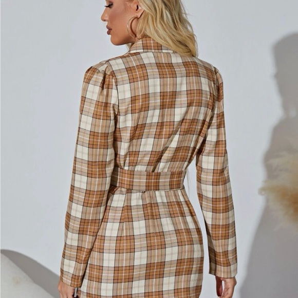 Double button flap belted blazer/dress - Picture 3 of 6